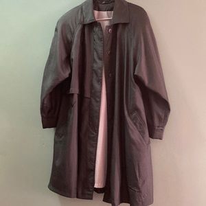 Women’s vintage Cyclone trench coat, size 8
